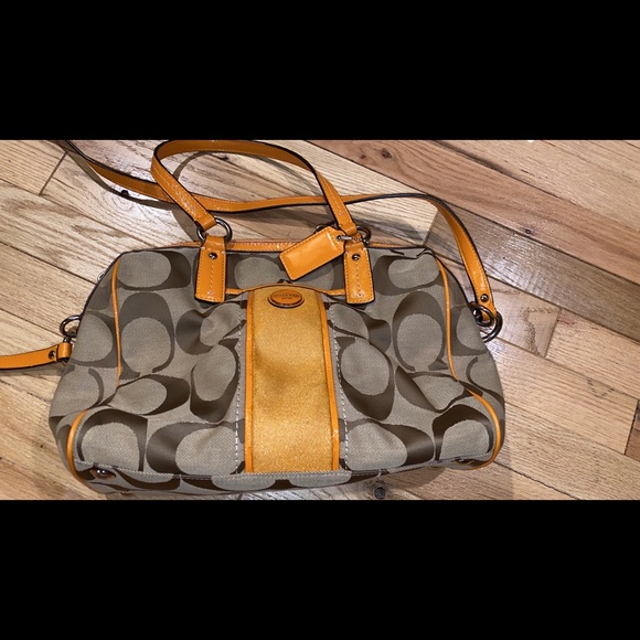 Coach Purse - Picture 1 of 2